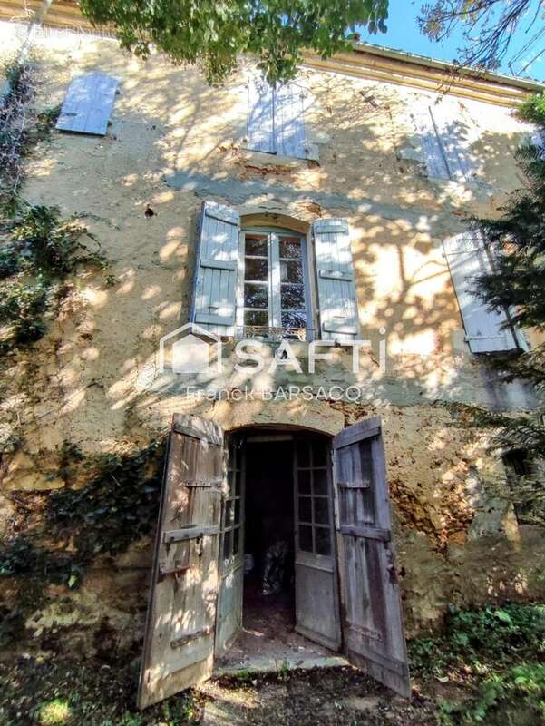 Maison 263 m² à Cazaubon  - photo 6