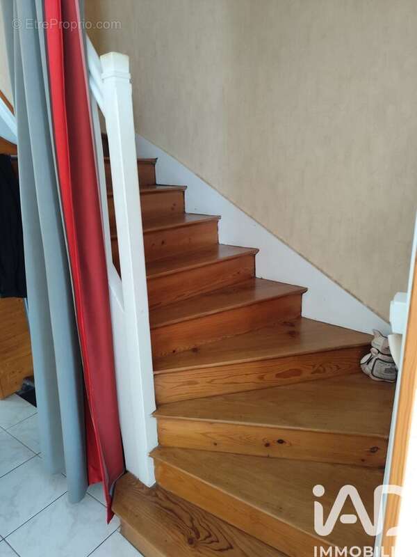 Maison 110 m² à Lagord  - photo 8