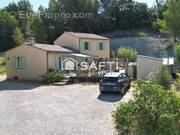 Photo 1 - Maison à SAINT-SATURNIN-LES-APT