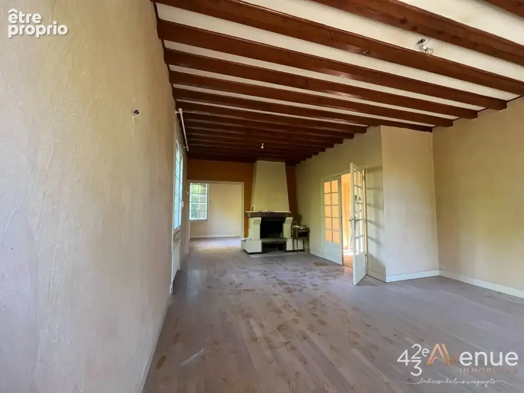 Maison 7 pièces 163 m² à vendre à Craintilleux (42210) - photo 2
