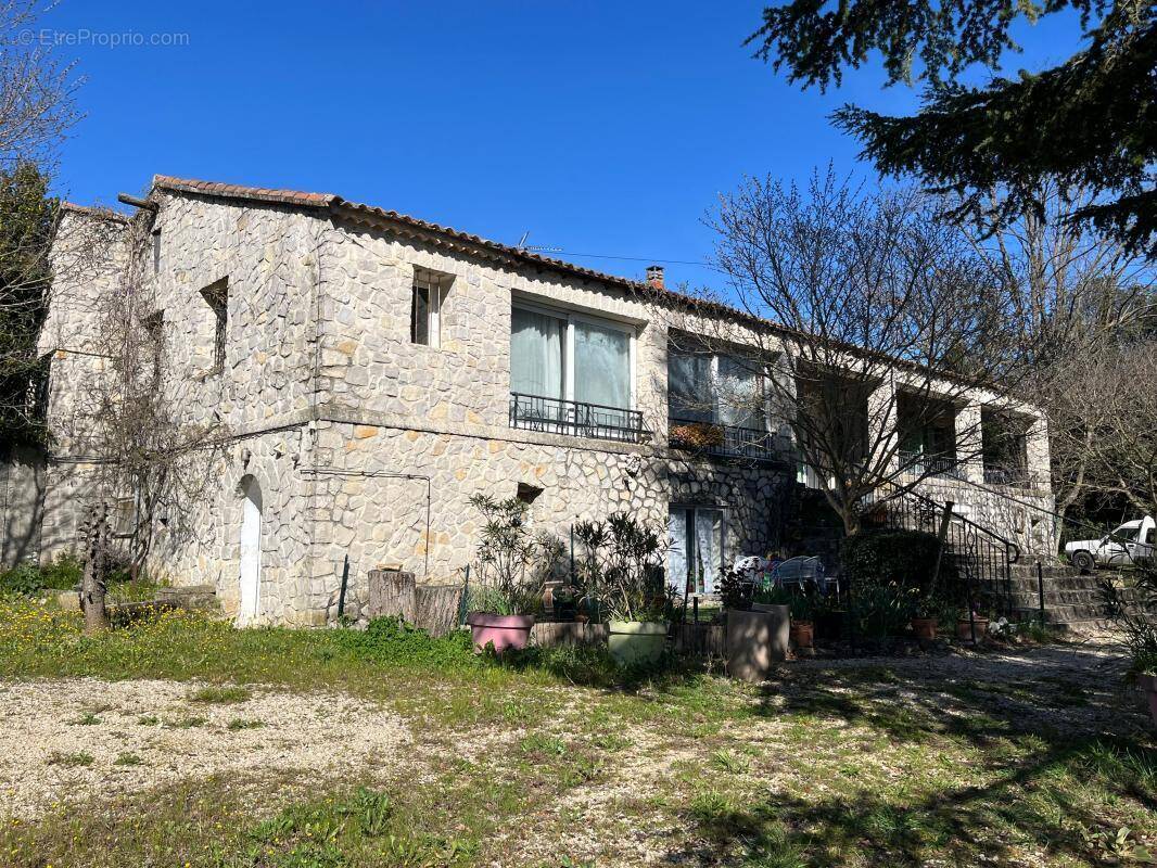 Appartement à VAISON-LA-ROMAINE