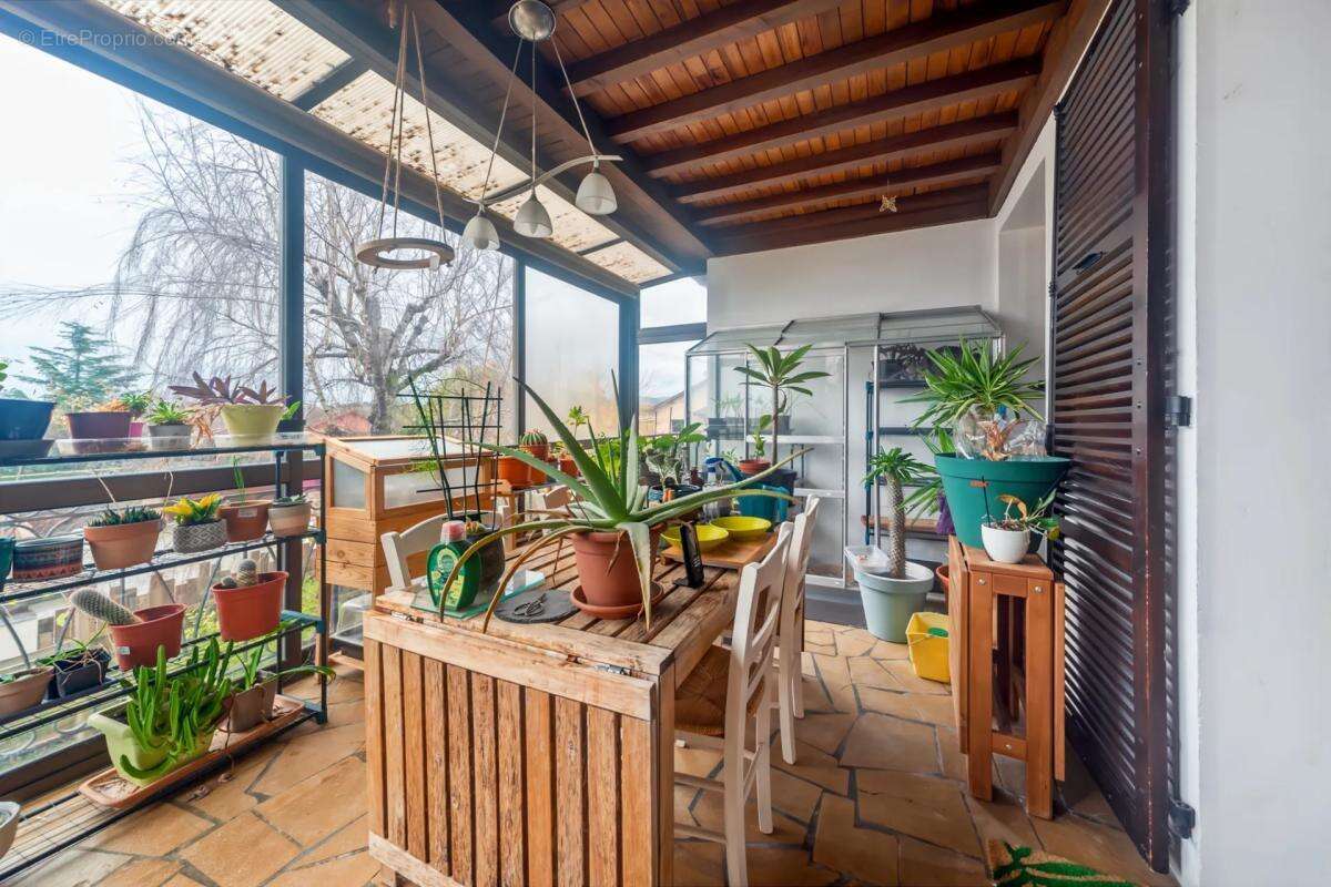 Maison à CRECHES-SUR-SAONE