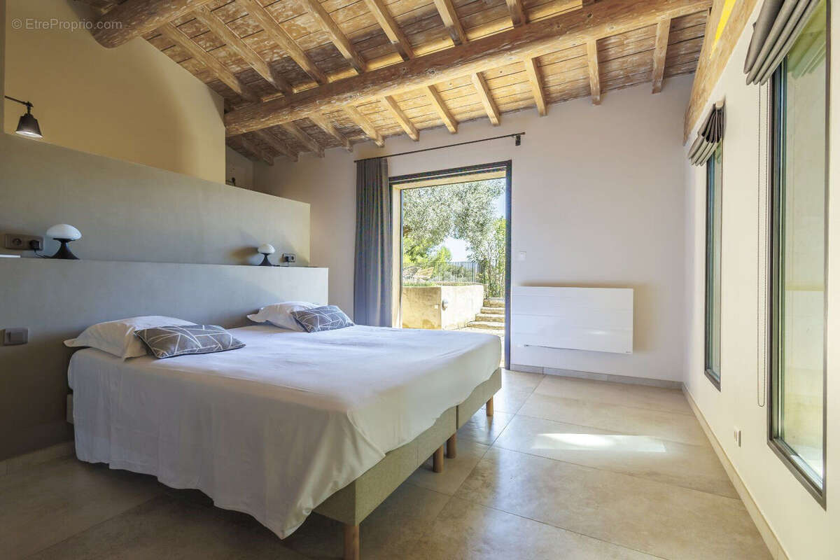 Domaine viticole & Villa contemporaine - Art de vivre en Provence - photo 5
