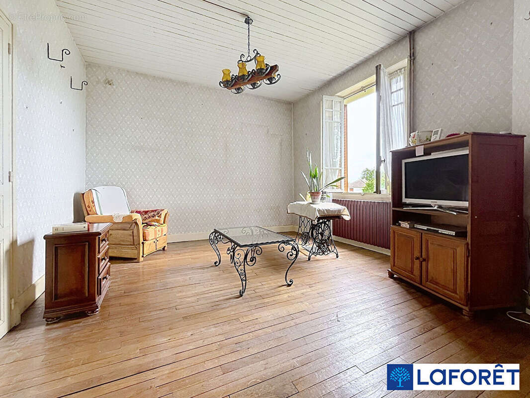 Maison Is Sur Tille 6 pièce(s) 138.45 m2 - photo 3