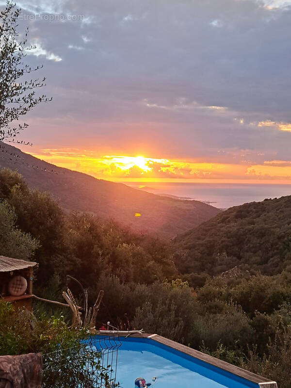 Maison à SANTA-MARIA-FIGANIELLA