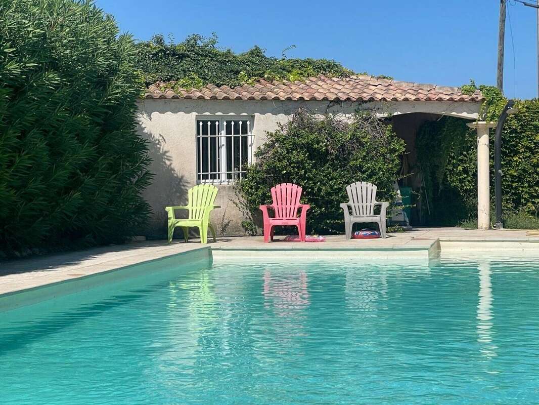 Photo 2 - Maison à JONQUIERES-SAINT-VINCENT