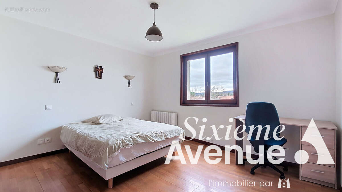 Maison à SAINT-PRIEST