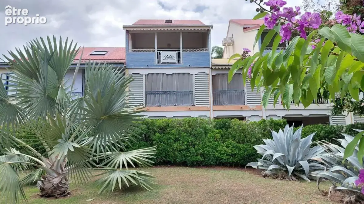 Photo Appartement à Le Gosier au prix de 320 000€