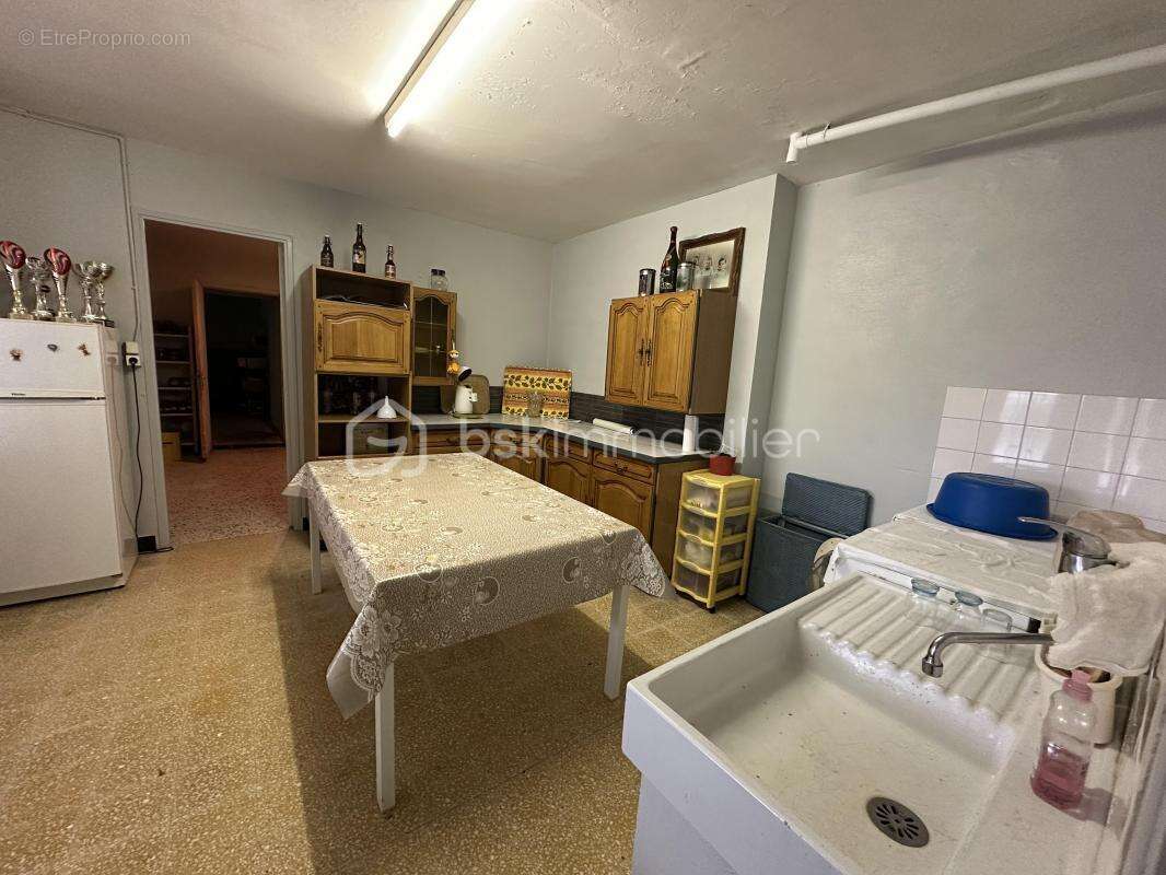 Maison à AURIAC-SUR-VENDINELLE