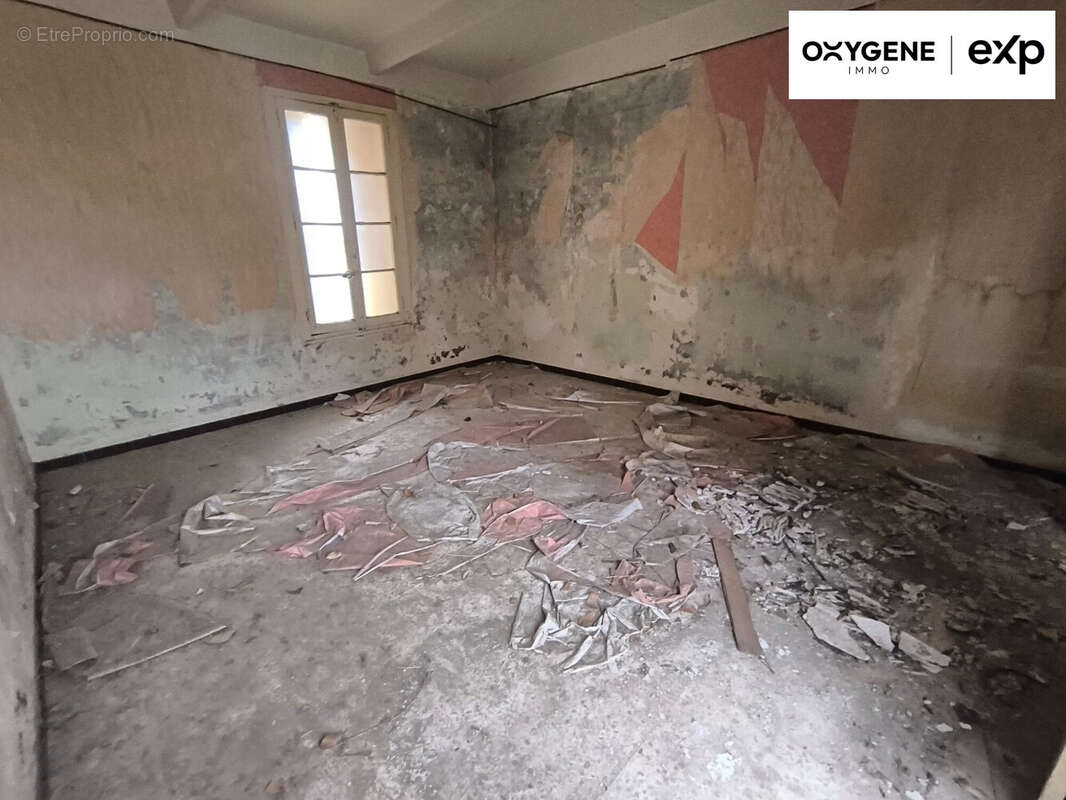 Commerce à LE BOULOU