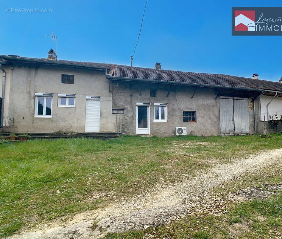 Maison à L'ABERGEMENT-DE-CUISERY