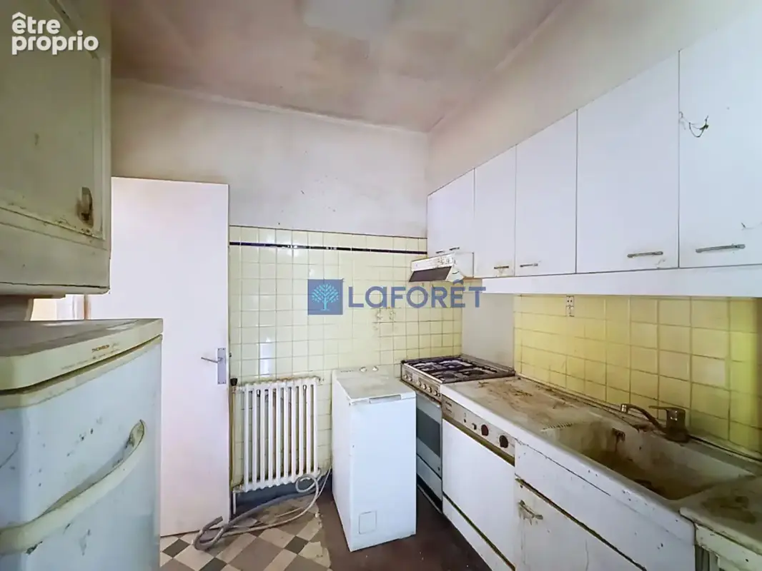 Maison à rénover sur un terrain exceptionnel de 1742m2. Une opportunité rare!! - photo 6
