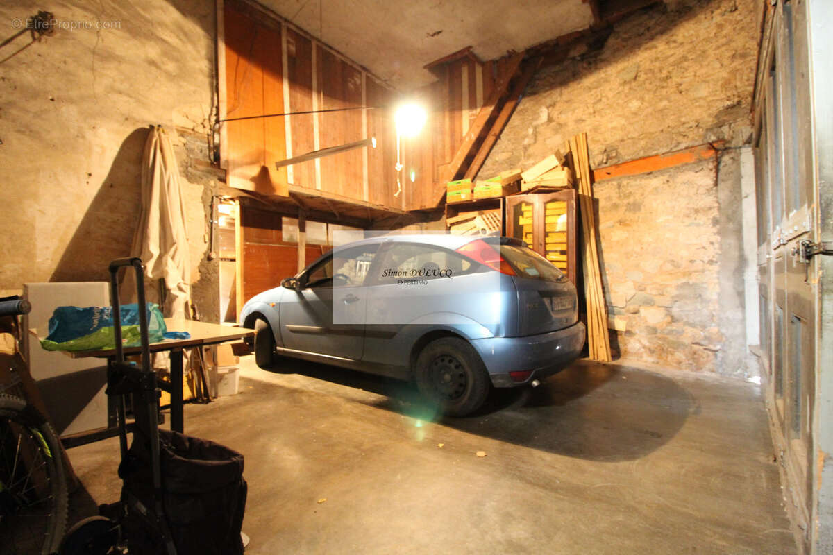 ENSEMBLE IMMOBILER : T4 ; T2 local commercial et grange - photo 18