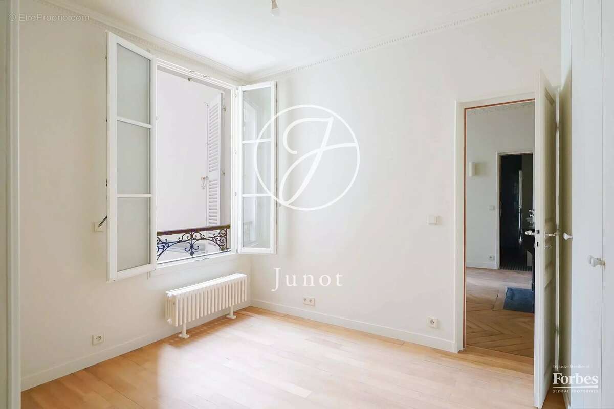 Paris 9e - CLICHY / BALLU - Duplex - 93,28m² Carrez - 2/3 chambres - photo 8