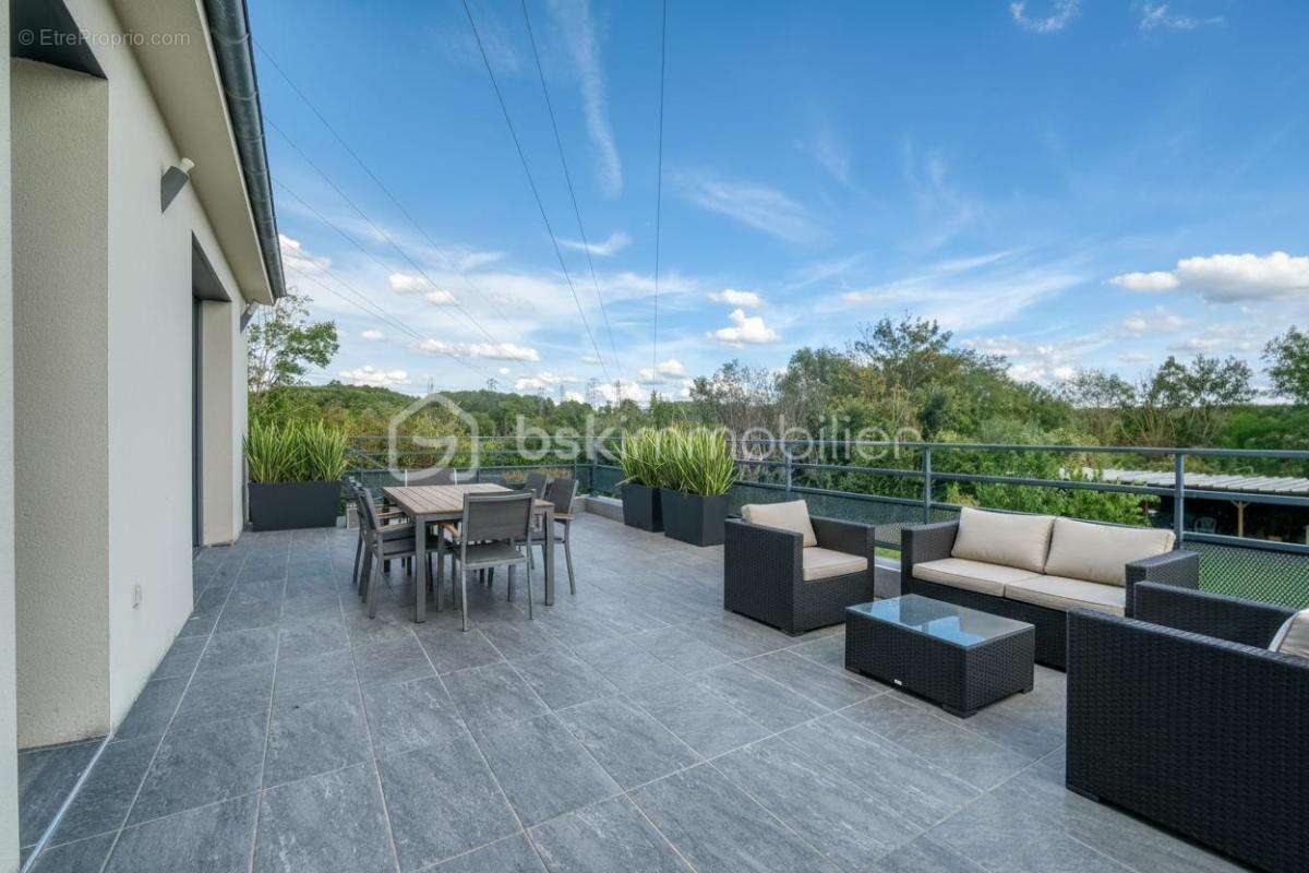 Maison 7 pièces 173 m² à vendre à Claye-Souilly (77410) - photo 3