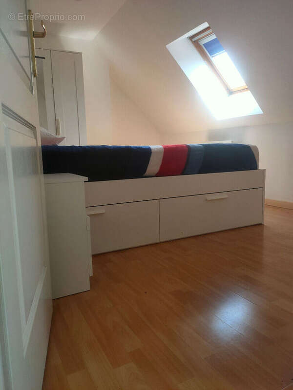 Maison familiale de 129,63 m² - La Ville-aux-Dames proche gare école commerces - photo 17