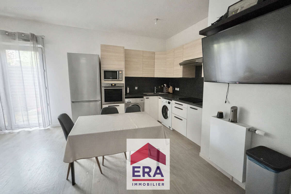 Appartement à SARTROUVILLE