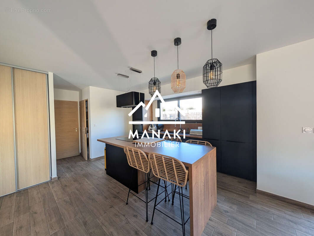 Cuisine - Maison à PEZILLA-LA-RIVIERE