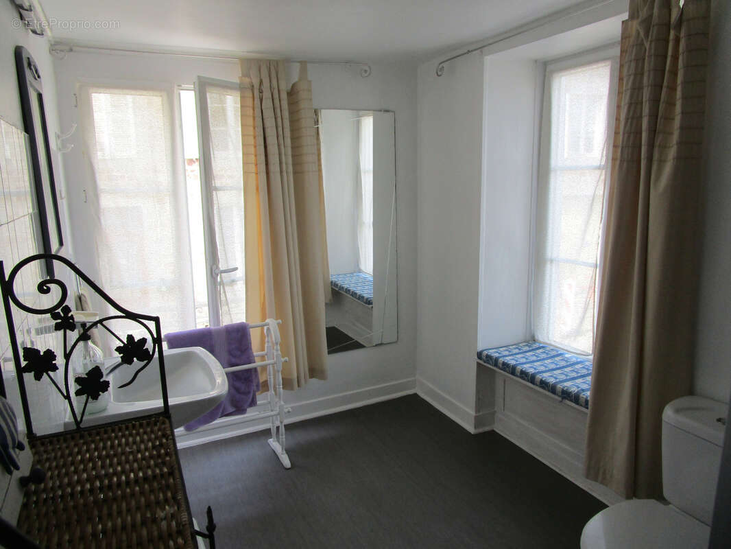 Maison à LANDELLES-ET-COUPIGNY