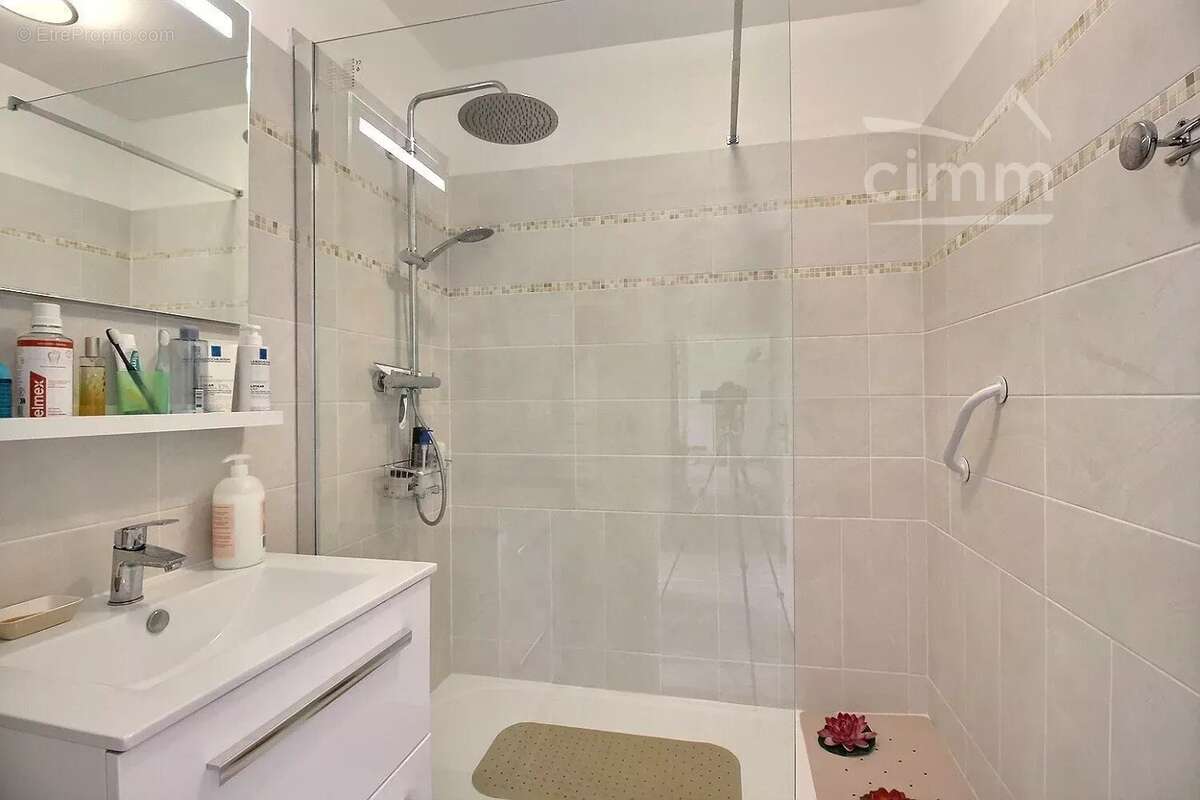 Appartement à BALLAN-MIRE