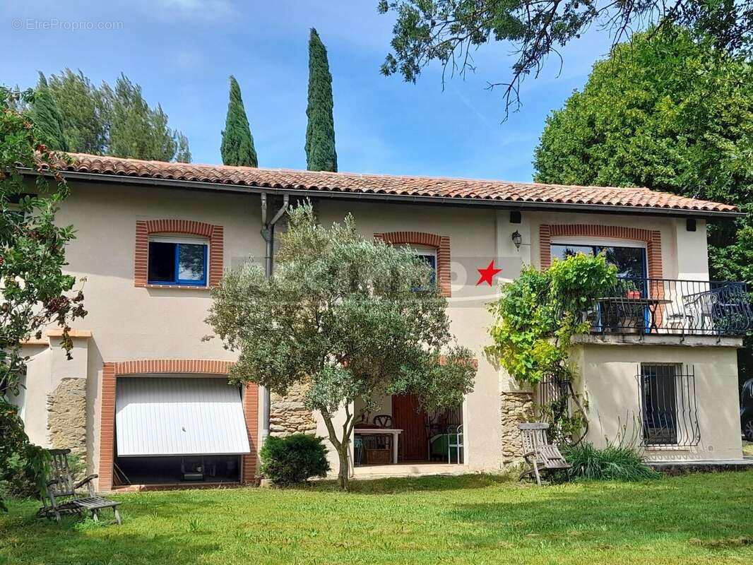 Maison à SAINT-JULIA