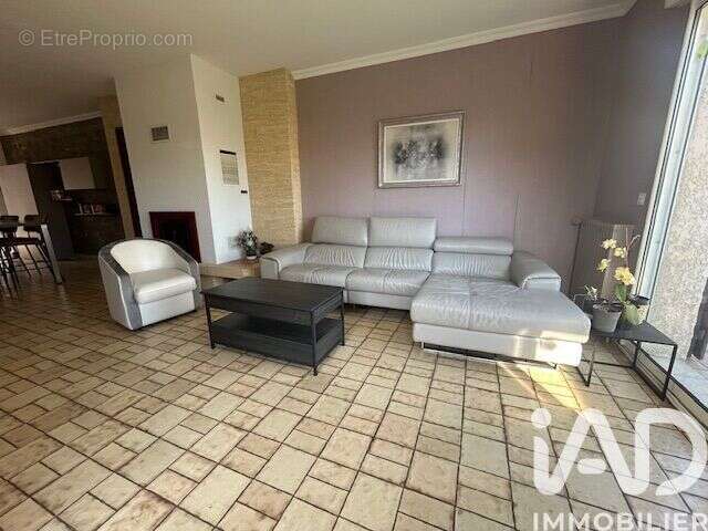 Maison 174 m² à Chalons-En-Champagne  - photo 6