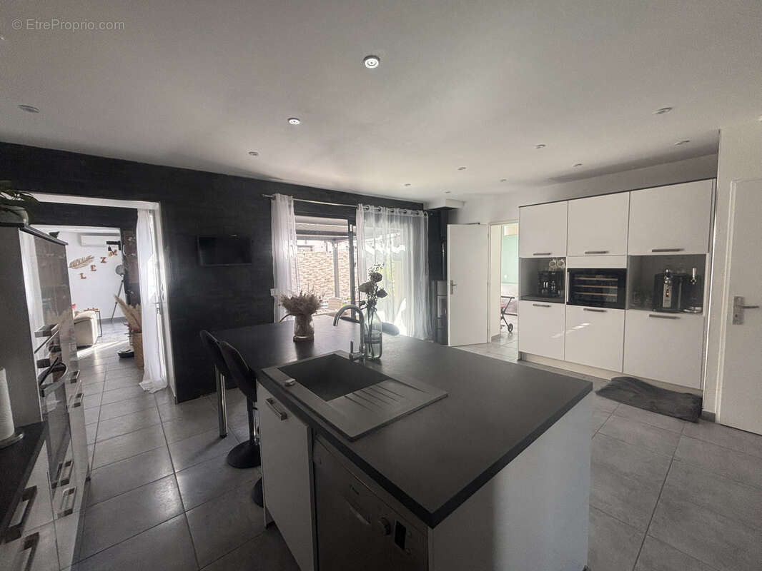 Maison à BELLEGARDE