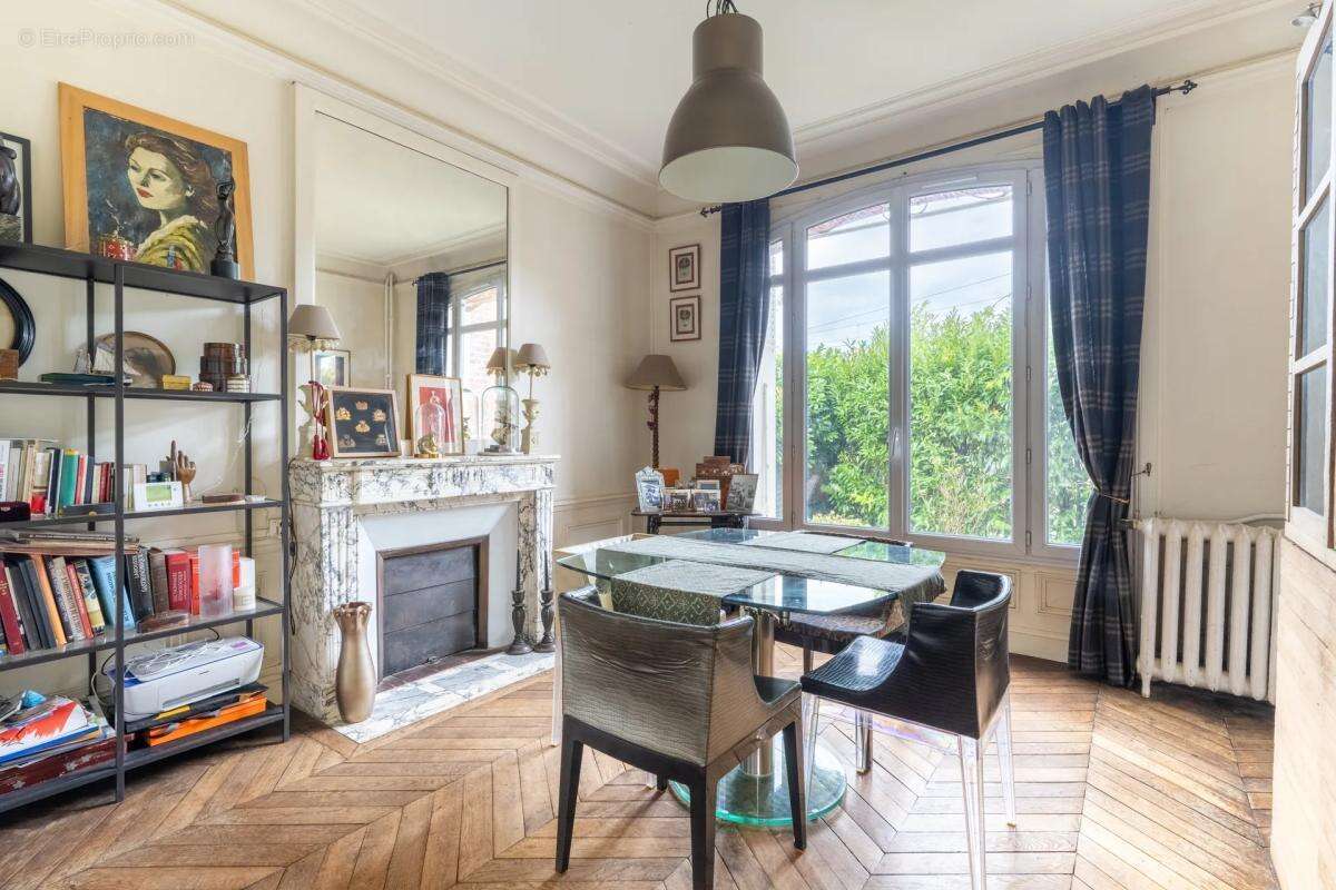 Maison à SAINT-LEU-LA-FORET