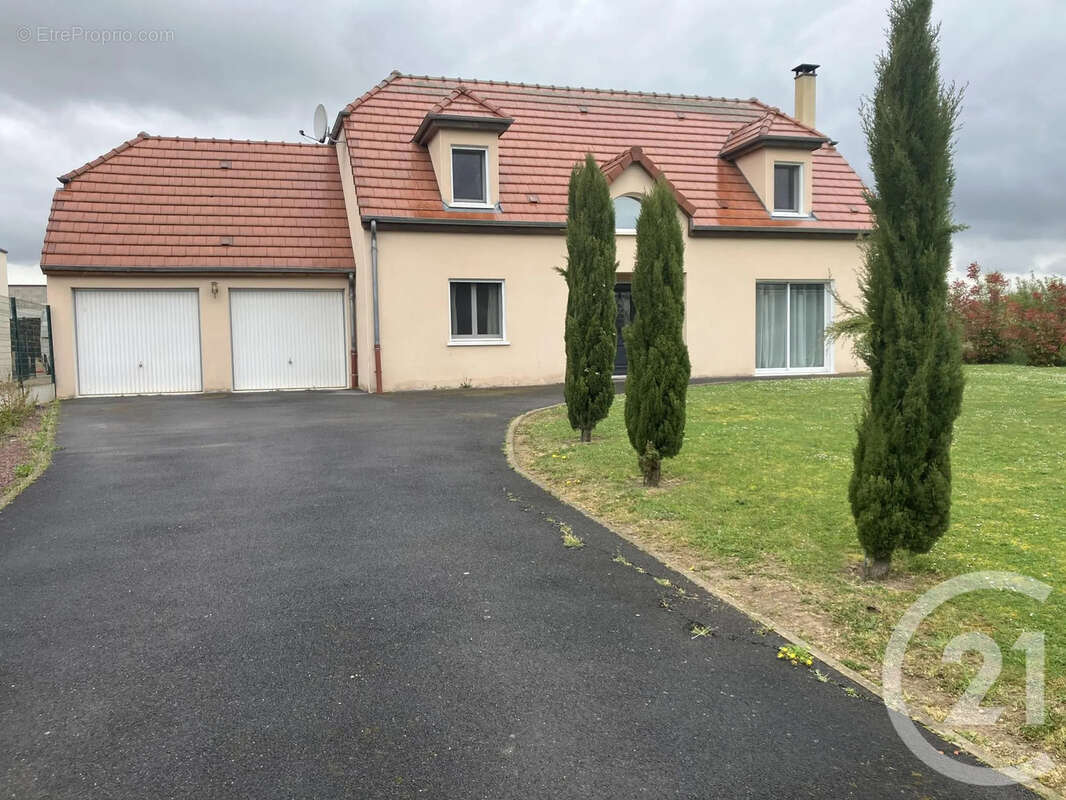 Maison à SAINT-LUMIER-EN-CHAMPAGNE