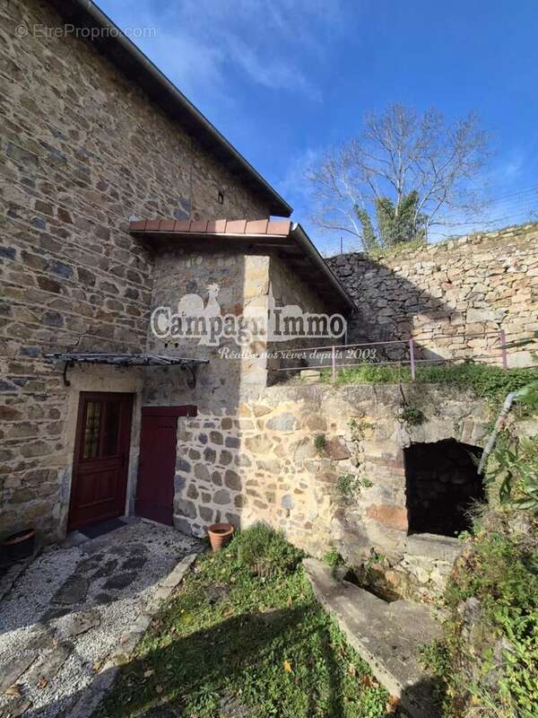 Maison à SAINT-FORGEUX