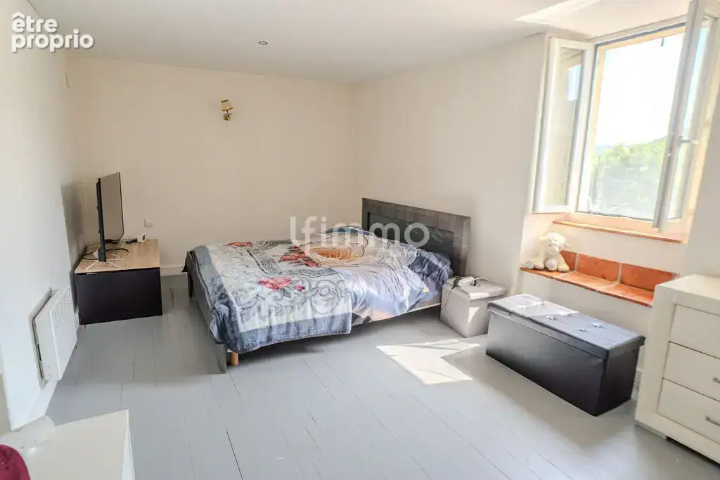 Maison en pierre de caractère avec terrasse, studio et grand ga - photo 13