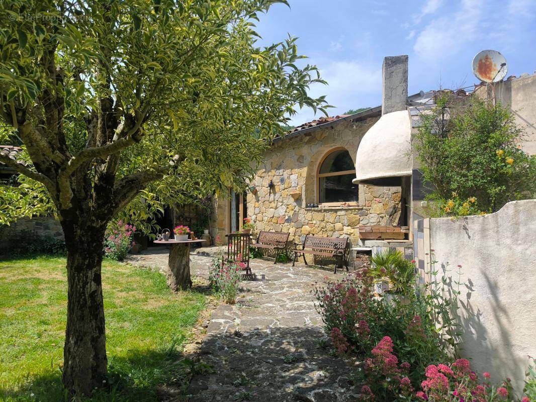 Maison à FESTES-ET-SAINT-ANDRE
