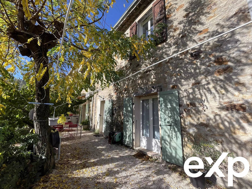 Maison à ROBIAC-ROCHESSADOULE