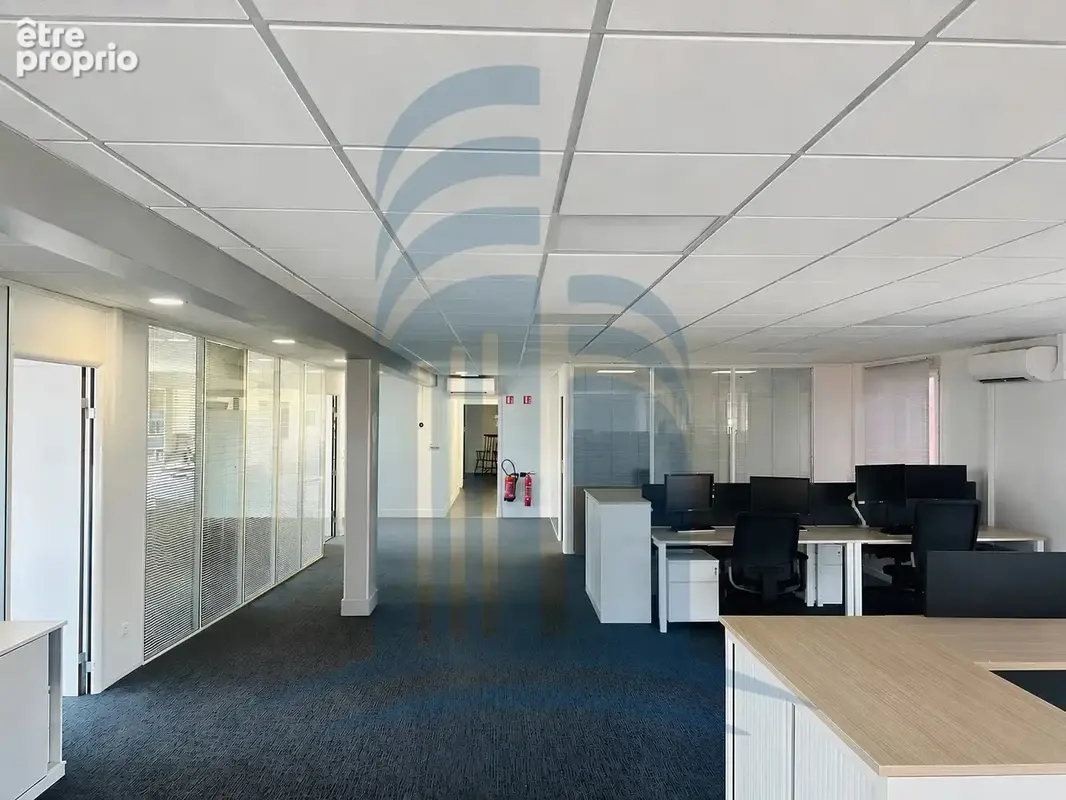 Plateau de bureaux - 370 m2 / Quartier Gare - photo 2