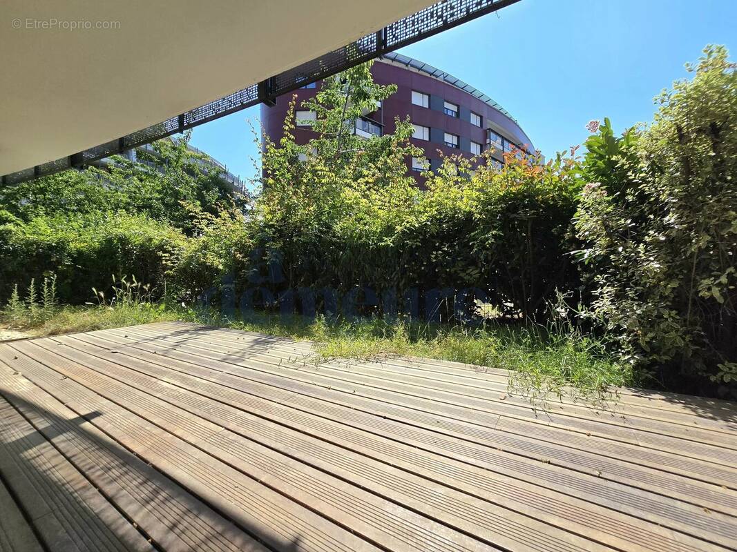 Appartement à ISSY-LES-MOULINEAUX