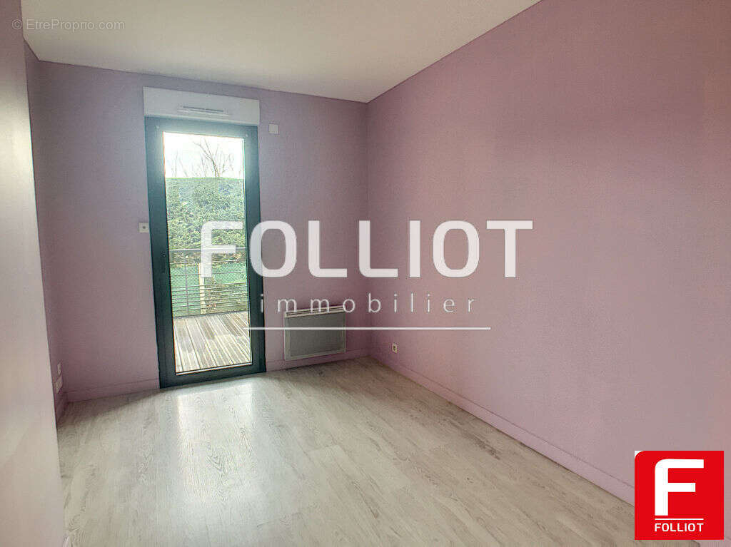 Appartement à DONVILLE-LES-BAINS