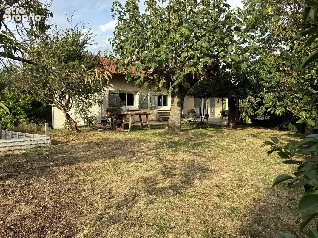 Photo Maison à Ayguesvives au prix de 375 000€