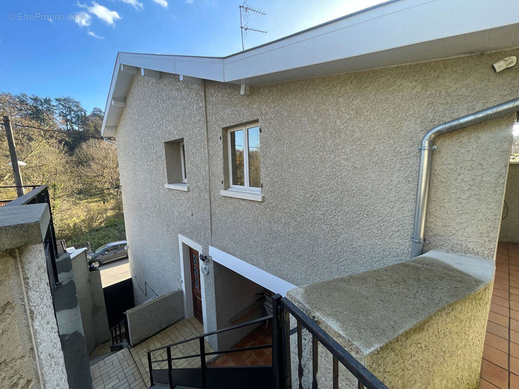 Maison à PONT-EVEQUE