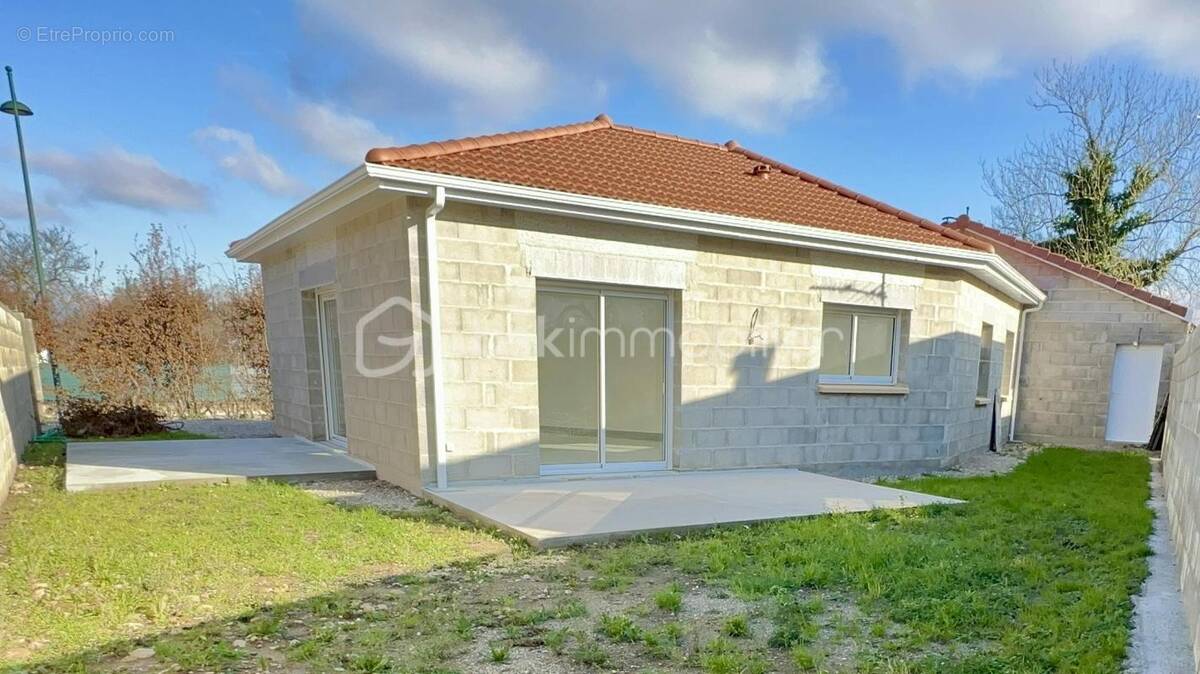 Maison à LENS-LESTANG