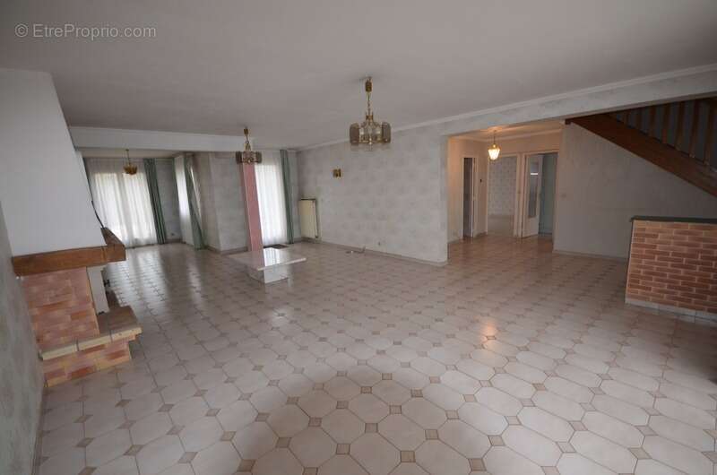 Maison à COULOMMIERS