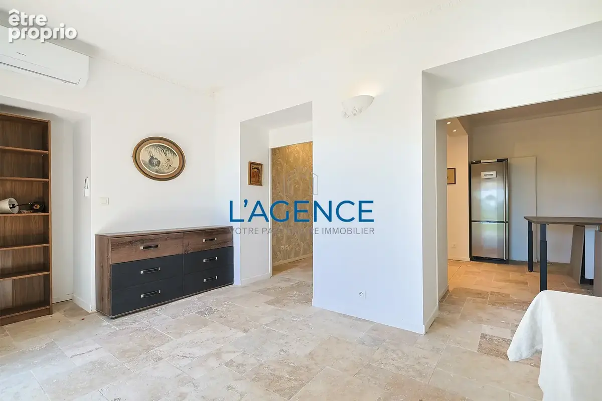 Exceptionnel Chateaubriand grand T4 de 115 m2 avec jardin au calme absolu. - photo 11