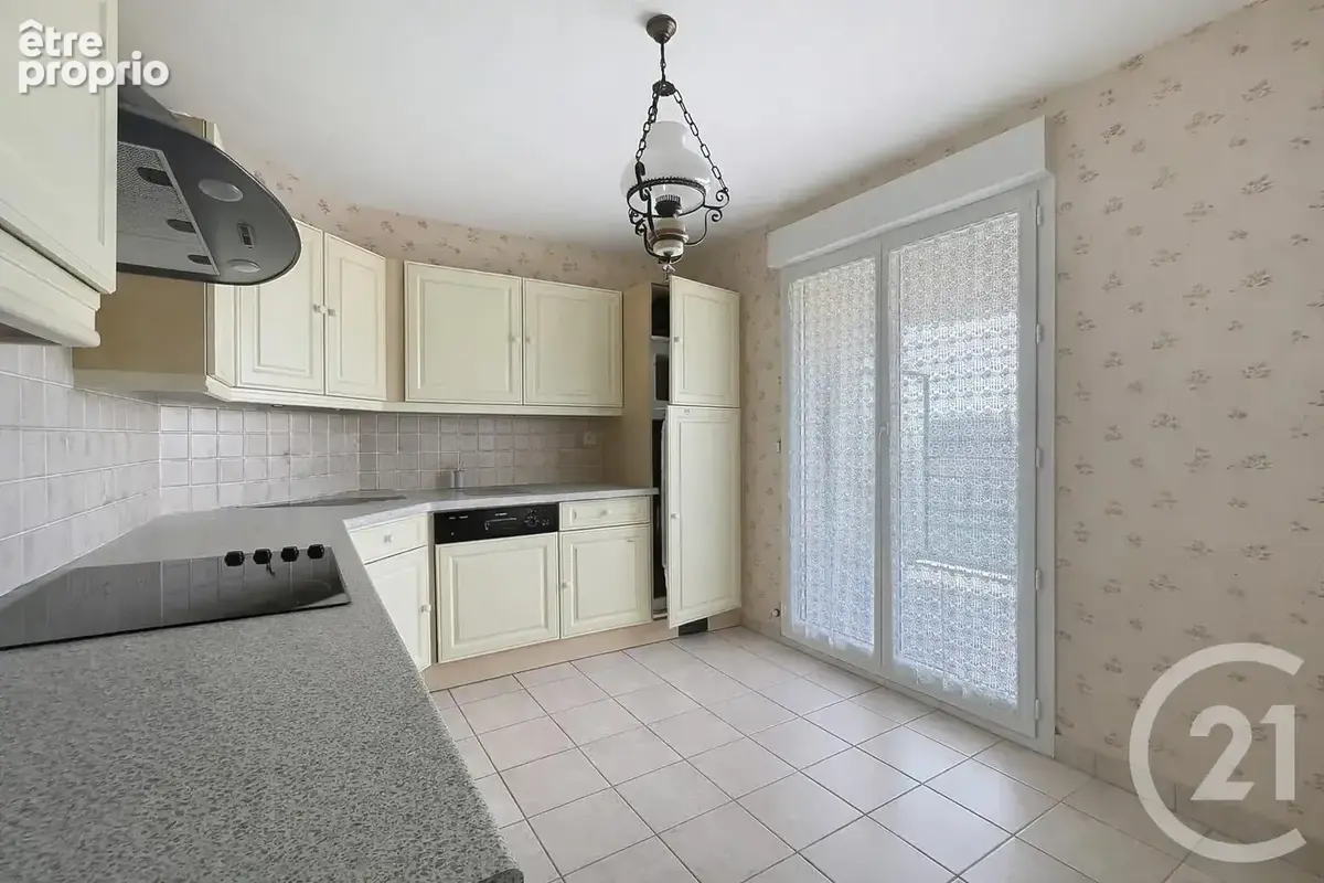 Appartement 3 pièces 82 m² à vendre à Chartres (28000) - photo 5