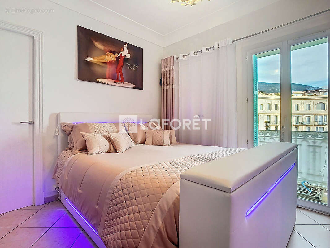 Appartement à MENTON
