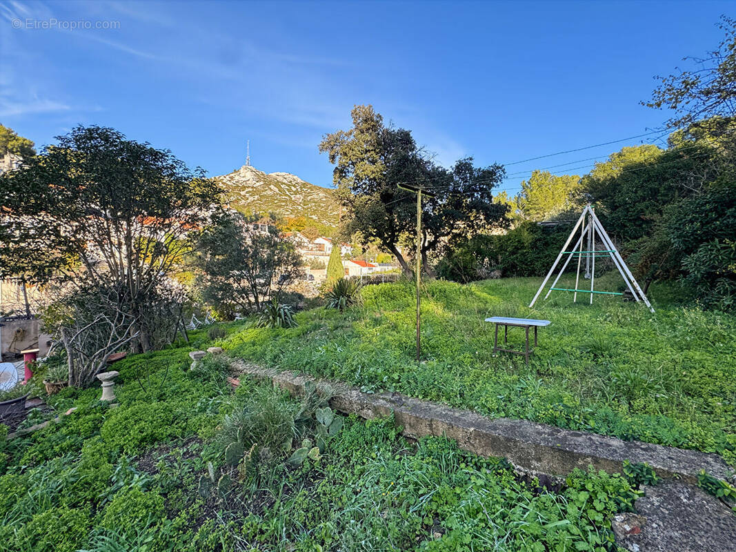 Maison à MARSEILLE-9E