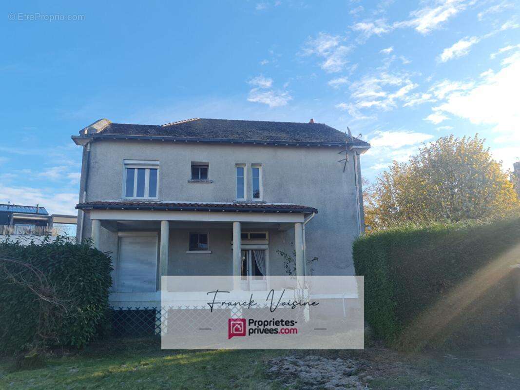 Maison à LES HERBIERS