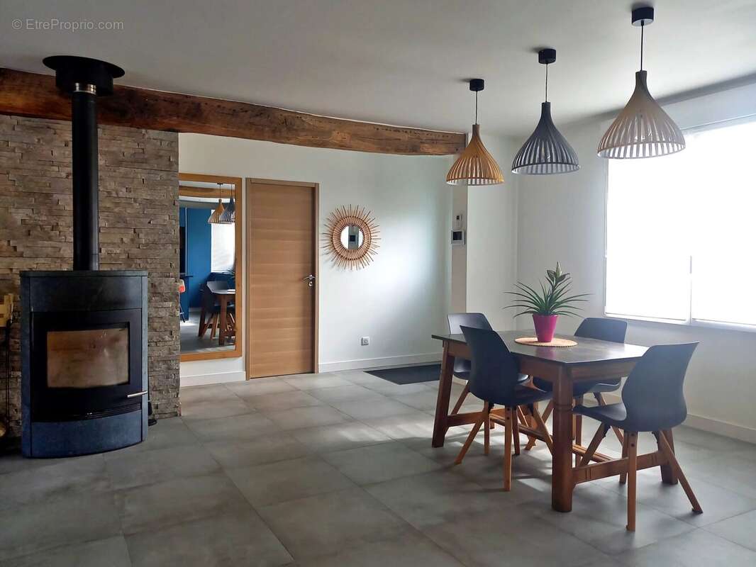 Maison à MONTIGNY-LENCOUP