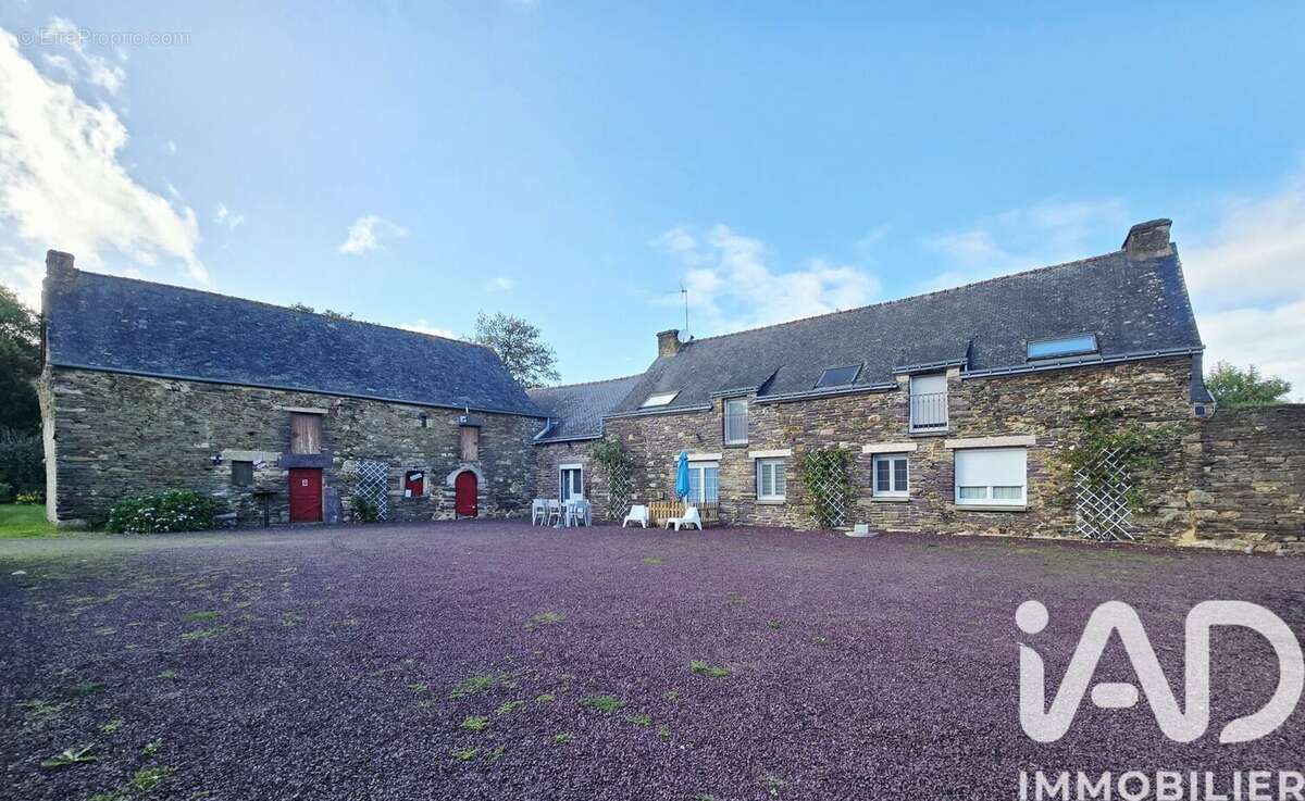 Photo 2 - Maison à CAMPENEAC