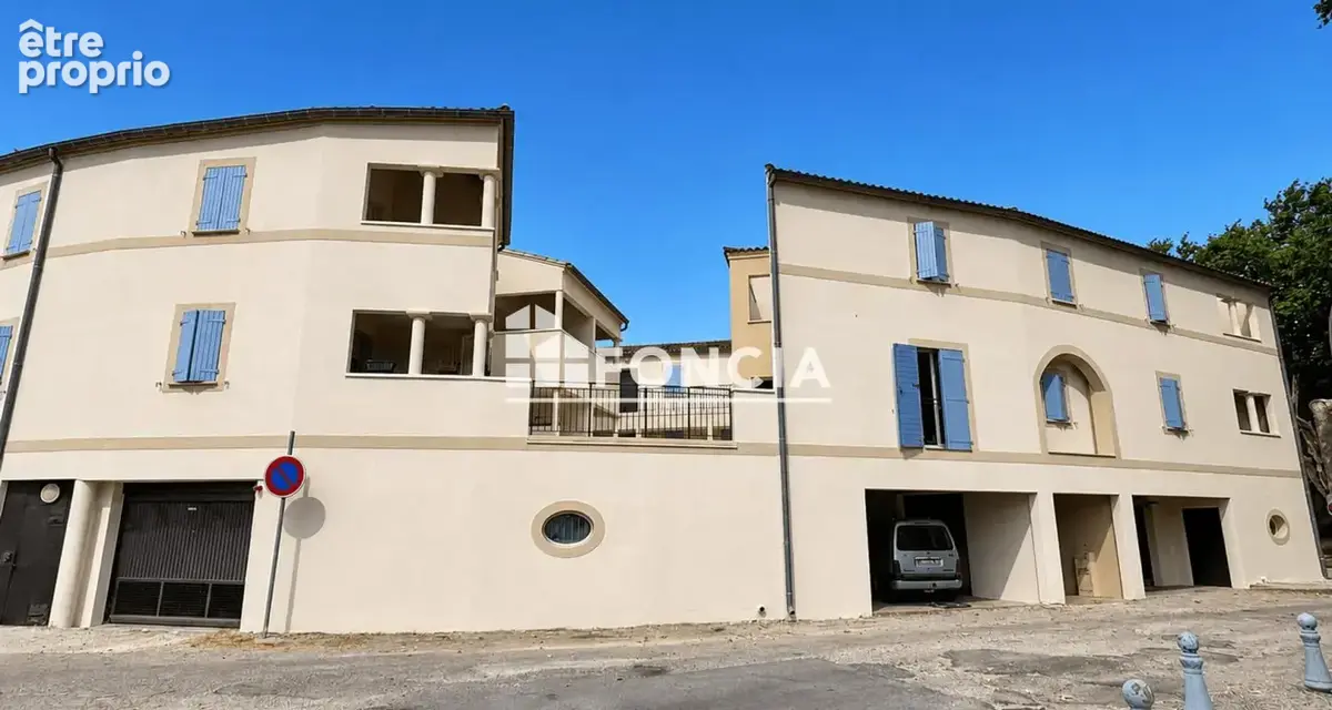 Appartement à SAINT-LAURENT-D'AIGOUZE