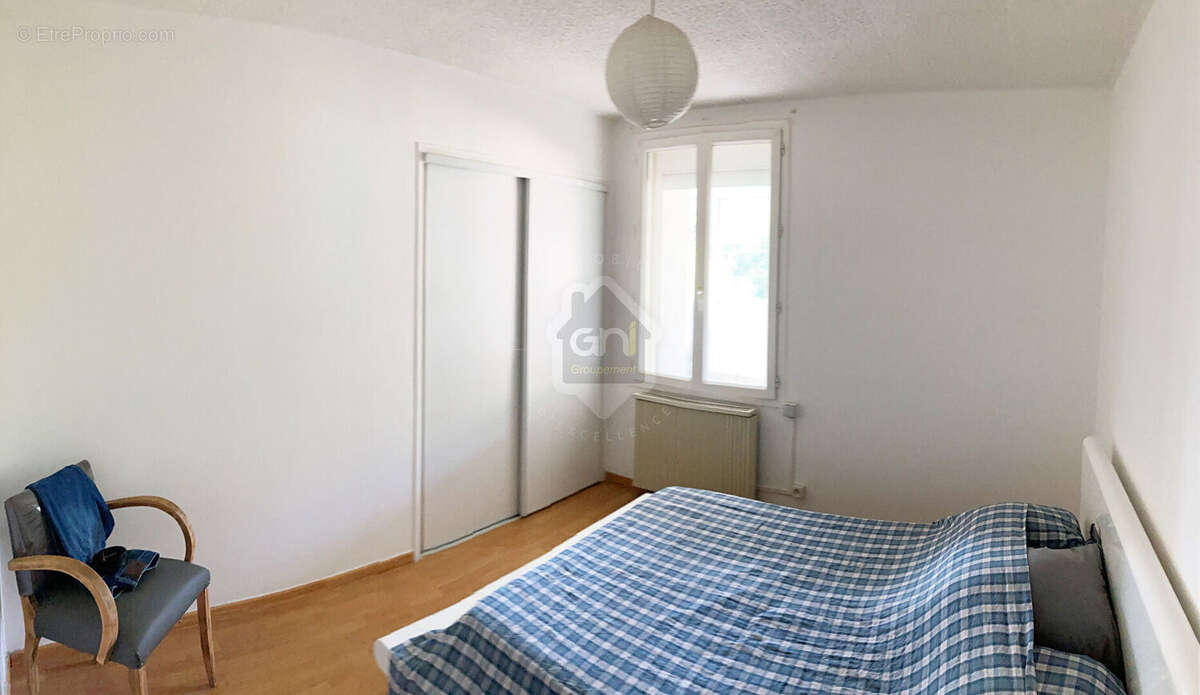 Appartement à PERNES-LES-FONTAINES