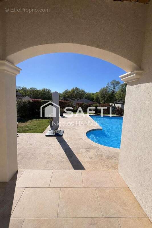 Maison 130 m² à Saint-Julien-De-Cassagnas  - photo 4